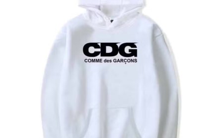 Commes des Garçons Hoodie Refuses to Be Understood