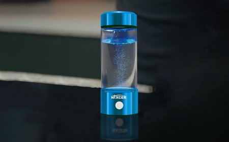This Water Bottle Creates Hydrogen Water in Seconds