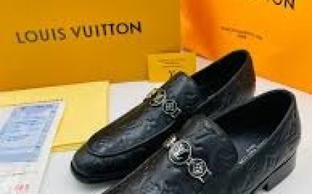 The Legacy of Louis Vuitton: A Fashion Powerhouse