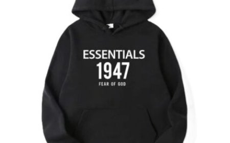 Why Everyone Needs an Essentials Hoodie in 2025