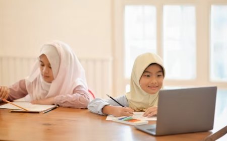 online female quran teacher
