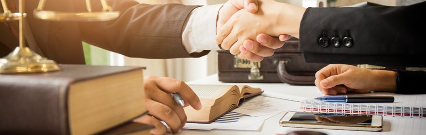 Understanding Encroachment Agreement Lawyer Services in Toronto: What Property Owners Need to Know in 2025