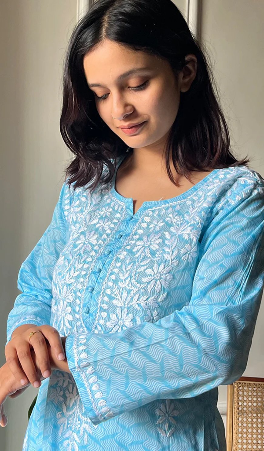 Buy Latest Chikan Kurti | Premium Chikankari Online 